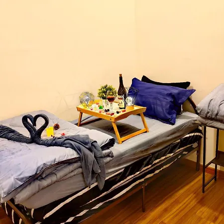 Petalz Luxury Suite 10Pax Mid Valley Old Klang Road Oug Klang Lama Kl Kuala Lumpur Bagian luar foto