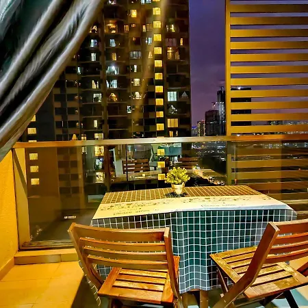Petalz Luxury Suite 10Pax Mid Valley Old Klang Road Oug Klang Lama Kl Kuala Lumpur Bagian luar foto