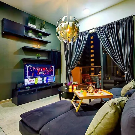 Petalz Luxury Suite 10Pax Mid Valley Old Klang Road Oug Klang Lama Kl Kuala Lumpur Bagian luar foto