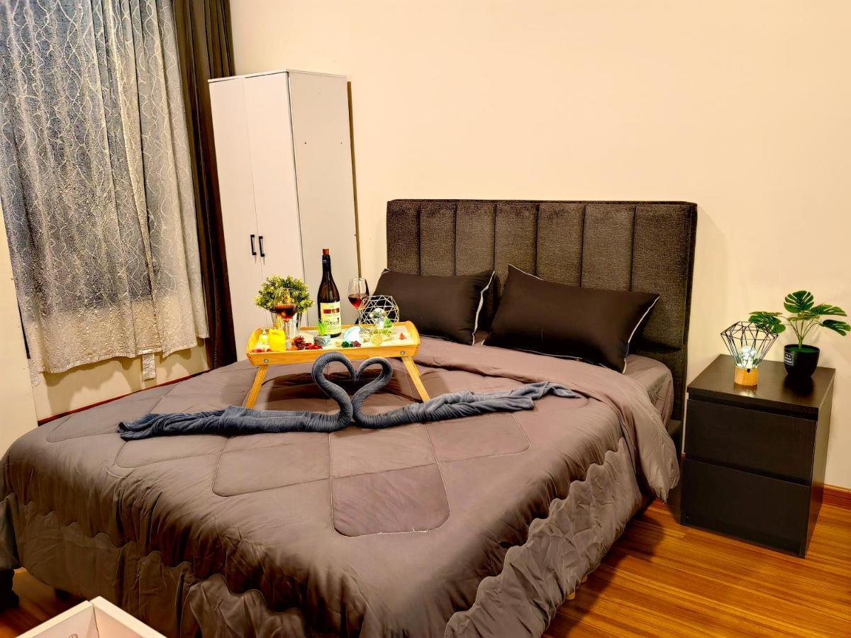 Apartment Petalz Luxury 10pax Mid Valley Old Klang Road Oug Klang Kl