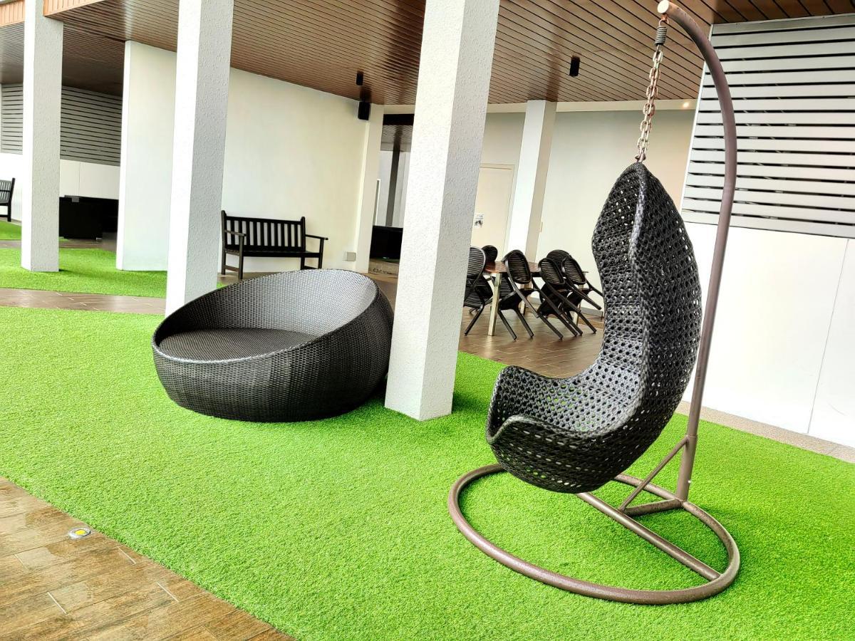 Apartment Petalz Luxury 10pax Mid Valley Old Klang Road Oug Klang Kl