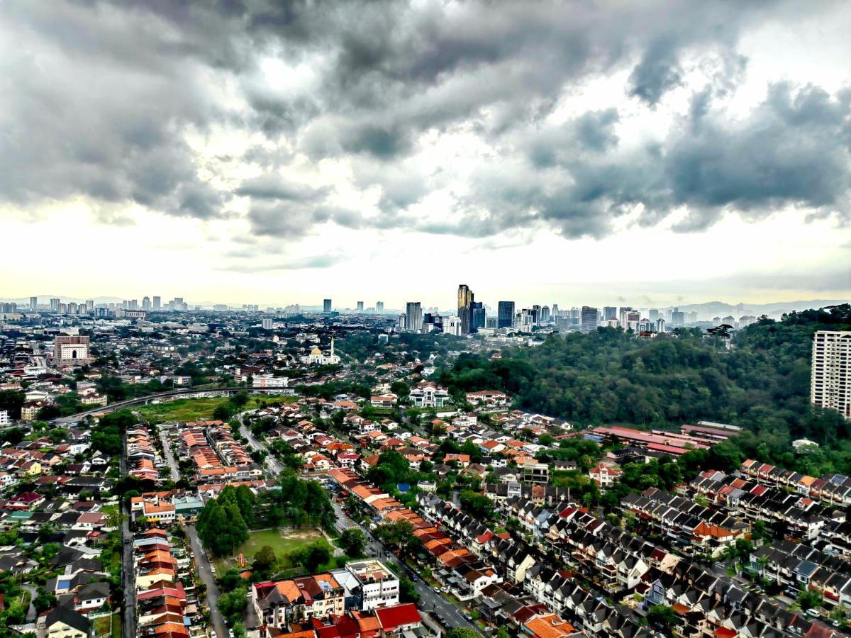 Petalz Luxury 10pax Mid Valley Old Klang Road Oug Klang Kl Kuala Lumpur