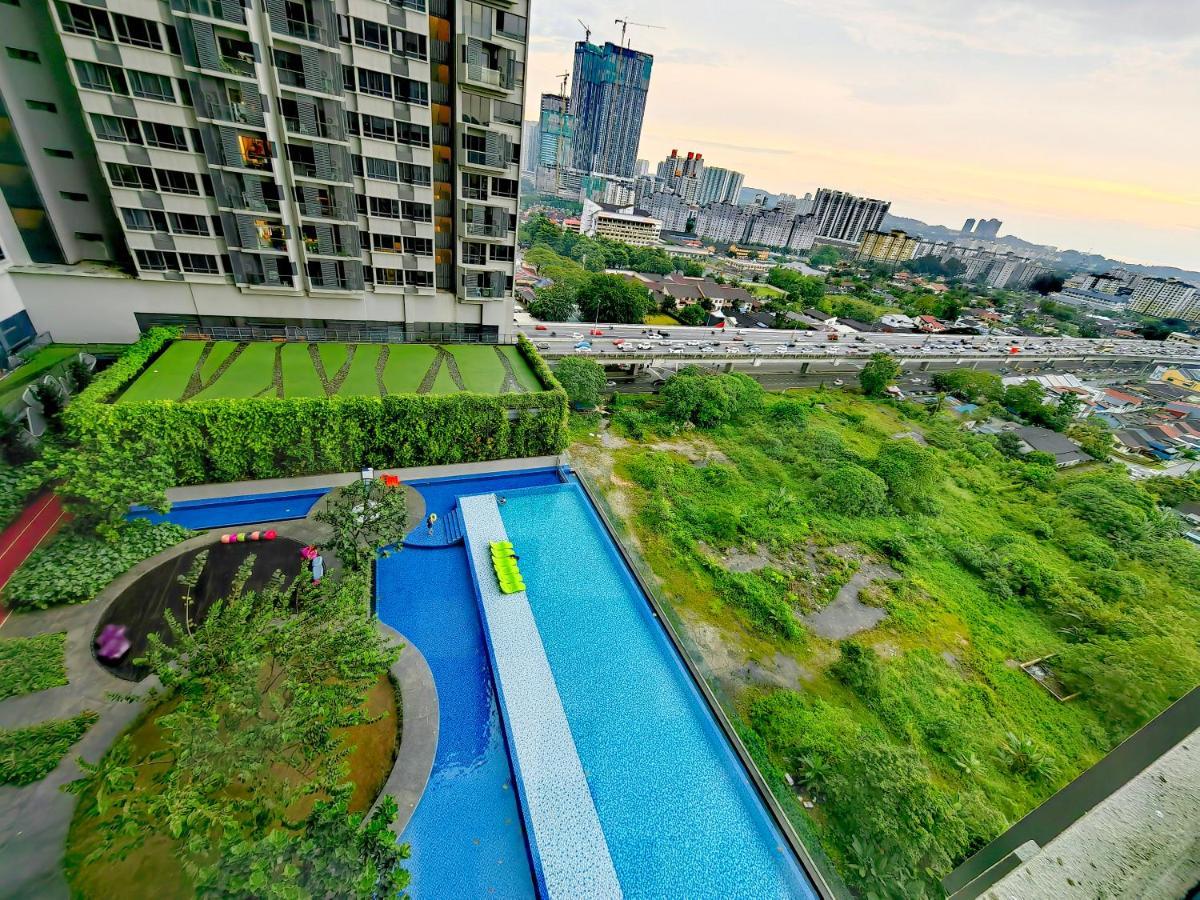 Petalz Luxury 10pax Mid Valley Old Klang Road Oug Klang Kl Kuala Lumpur