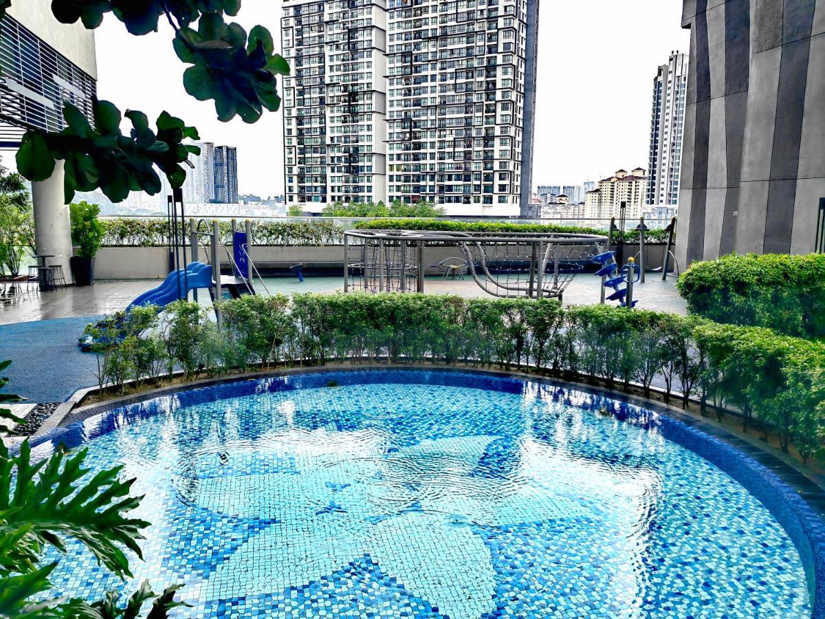 Petalz Luxury 10pax Mid Valley Old Klang Road Oug Klang Kl Apartment Kuala Lumpur